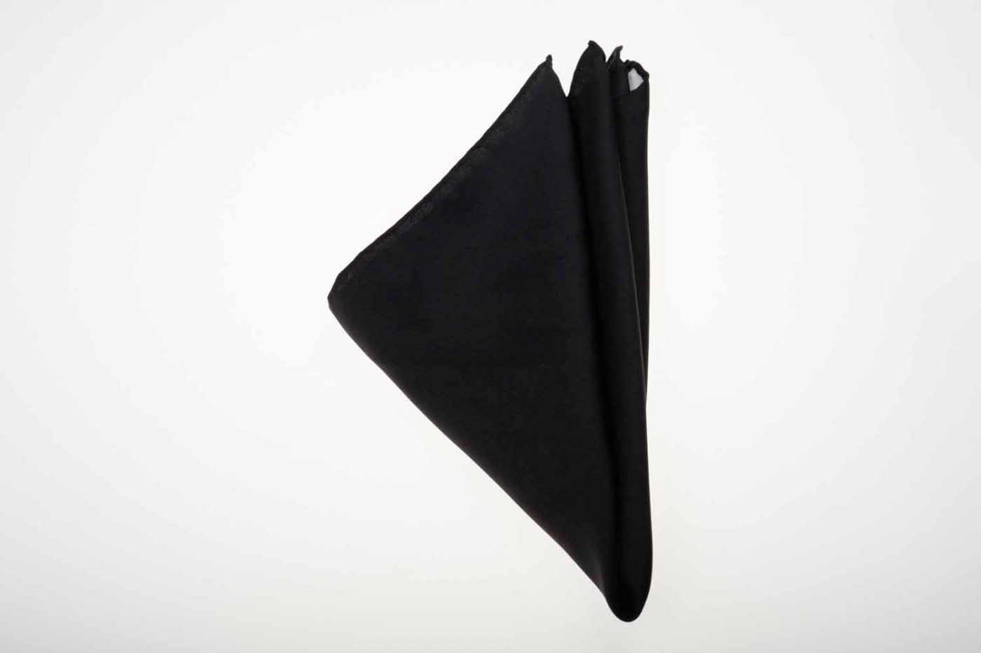 Pochette μαύρο μονόχρωμο, Μετάξι 100% 1 Pochette μαύρο μονόχρωμο, Μετάξι 100%
