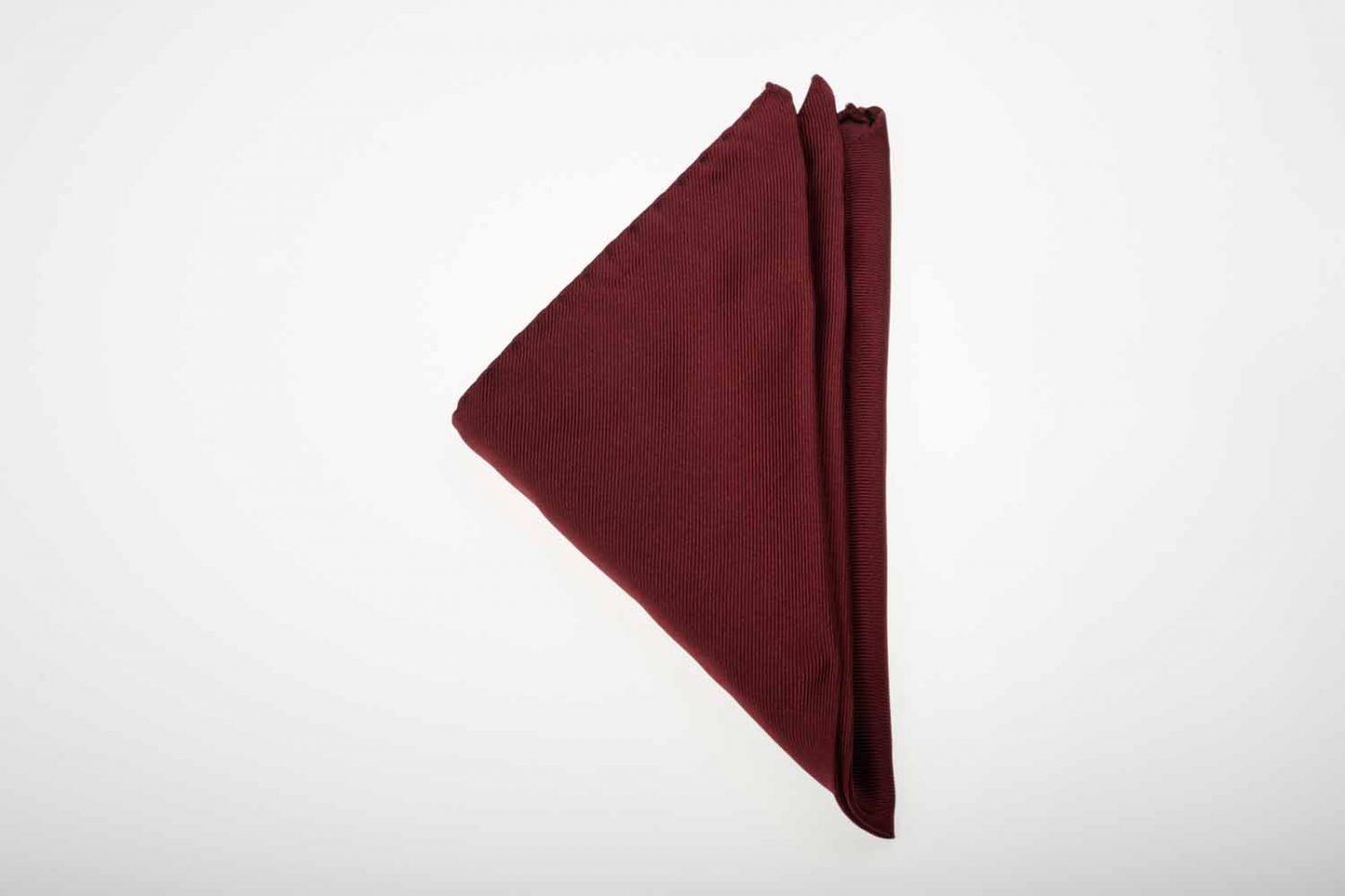 Pochette μπορντό μονόχρωμο, Μετάξι 100% 1 Pochette μπορντό μονόχρωμο, Μετάξι 100%