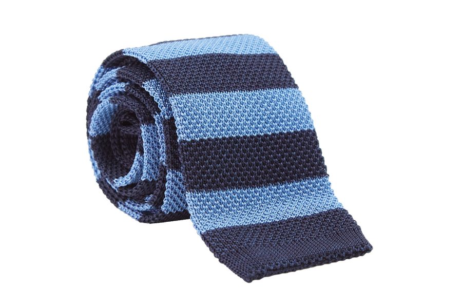 Πλεκτή γραβάτα με ίσες ρίγες μπλε σκούρο και οινοπνευματί